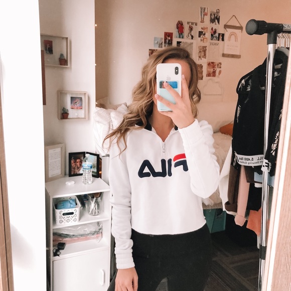 Fila Cropped Pullover!! - Picture 9 of 9